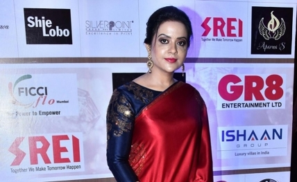 Amruta Fadnavis20181023132507_l